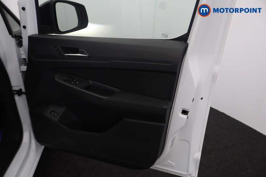 Ford Transit Connect Limited Automatic Petrol Plug-In Hybrid Panel Van - Stock Number (1655498) - 16th supplementary image
