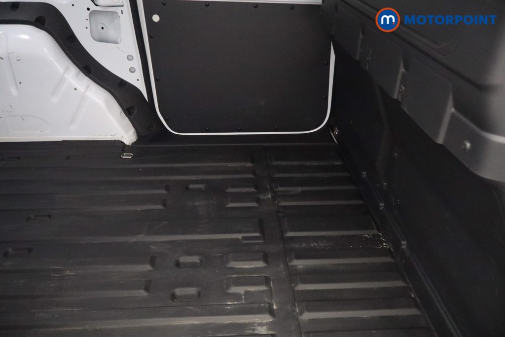 Ford Transit Connect Limited Automatic Petrol Plug-In Hybrid Panel Van - Stock Number (1655498) - 18th supplementary image