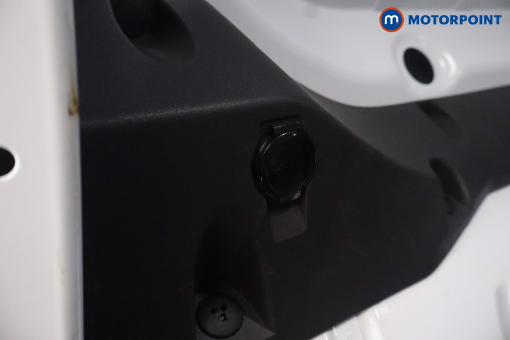 Ford Transit Connect Limited Automatic Petrol Plug-In Hybrid Panel Van - Stock Number (1655498) - 43rd supplementary image