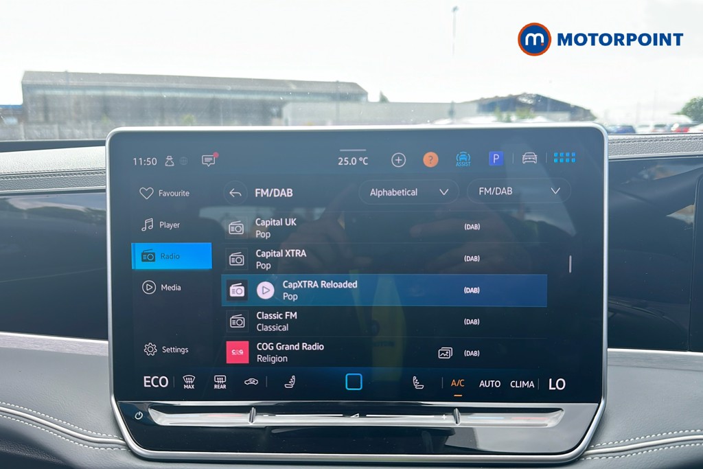 Volkswagen Passat Life Automatic Petrol Plug-In Hybrid Estate - Stock Number (1656624) - 9th supplementary image