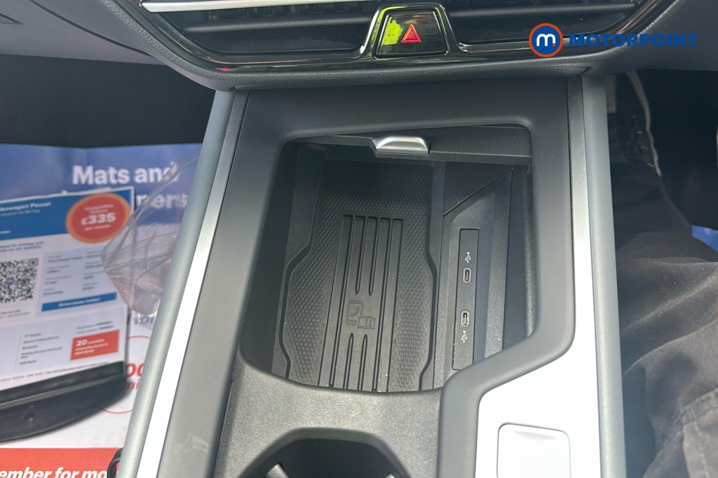 Volkswagen Passat Life Automatic Petrol Plug-In Hybrid Estate - Stock Number (1656624) - 17th supplementary image