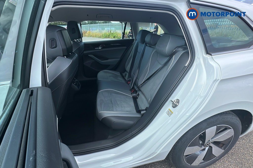 Volkswagen Passat Life Automatic Petrol Plug-In Hybrid Estate - Stock Number (1656624) - 28th supplementary image