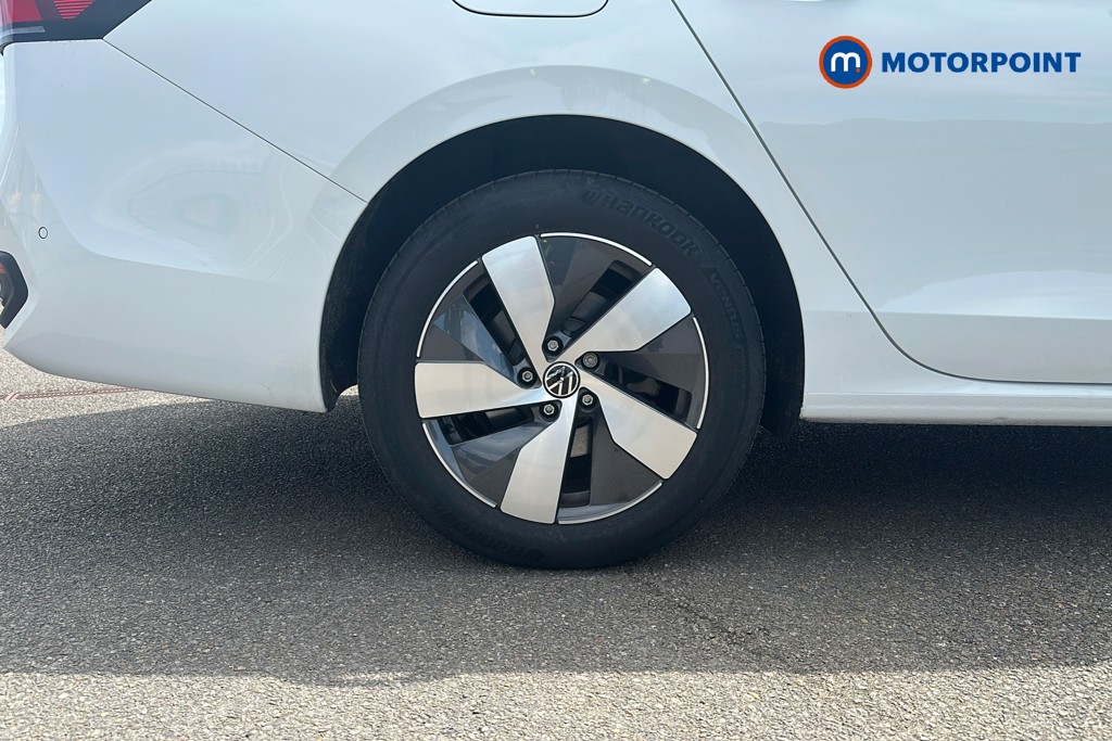 Volkswagen Passat Life Automatic Petrol Plug-In Hybrid Estate - Stock Number (1656624) - 49th supplementary image