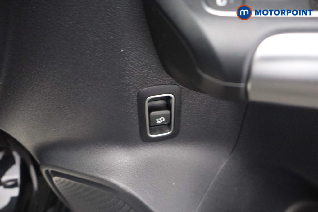 Mercedes-Benz B Class Amg Line Automatic Petrol Hatchback - Stock Number (1656847) - 12th supplementary image