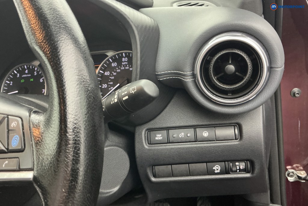 Nissan Juke Tekna Automatic Petrol SUV - Stock Number (1657548) - 22nd supplementary image