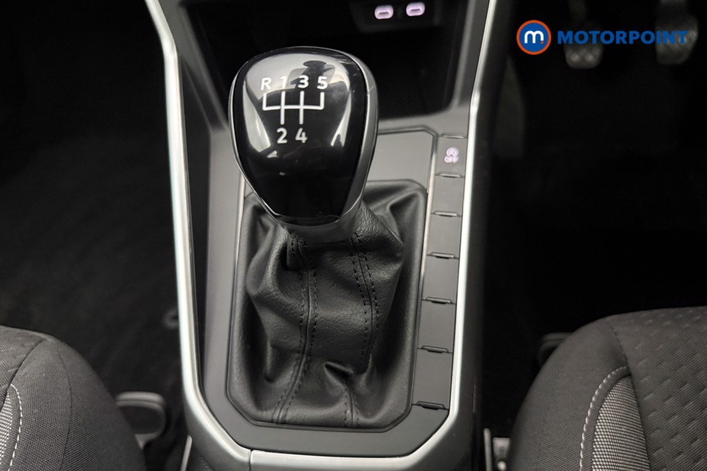 Volkswagen Polo Life Manual Petrol Hatchback - Stock Number (1657996) - 5th supplementary image