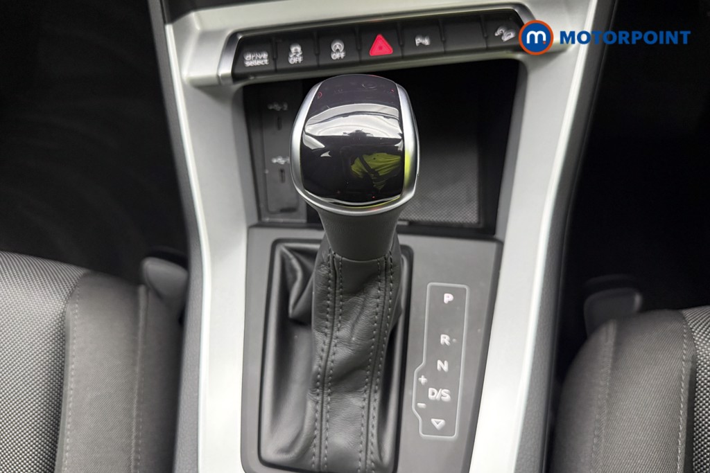 Audi Q3 Technik Automatic Petrol SUV - Stock Number (1658490) - 26th supplementary image