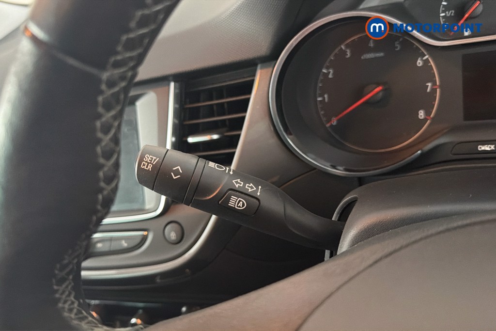 Vauxhall Crossland Elite Manual Petrol SUV - Stock Number (1658837) - 6th supplementary image