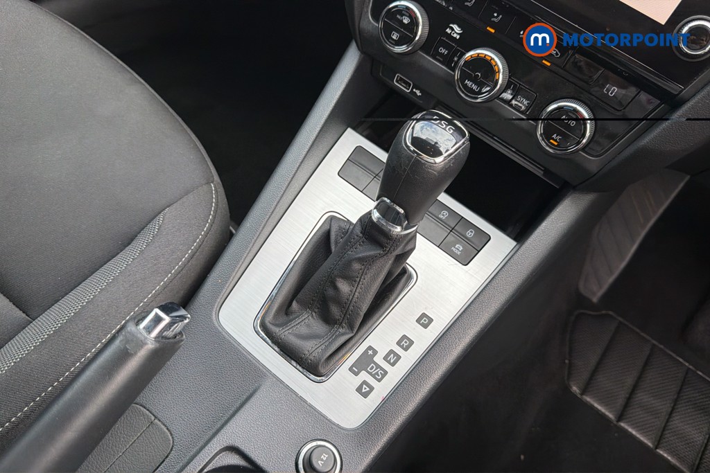 Skoda Octavia Se Drive Automatic Petrol Hatchback - Stock Number (1659339) - 15th supplementary image