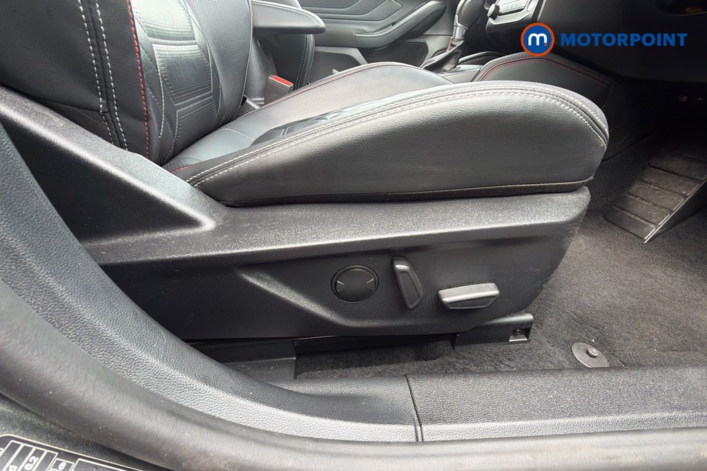 Ford Focus St-Line X Automatic Petrol Hatchback - Stock Number (1659476) - 25th supplementary image