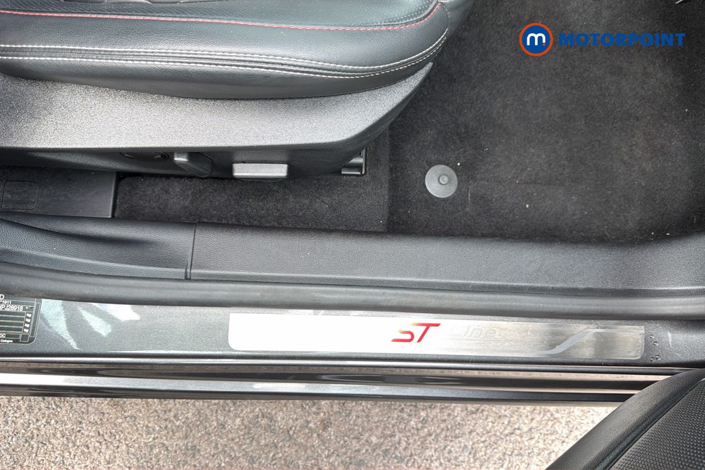 Ford Focus St-Line X Automatic Petrol Hatchback - Stock Number (1659476) - 27th supplementary image