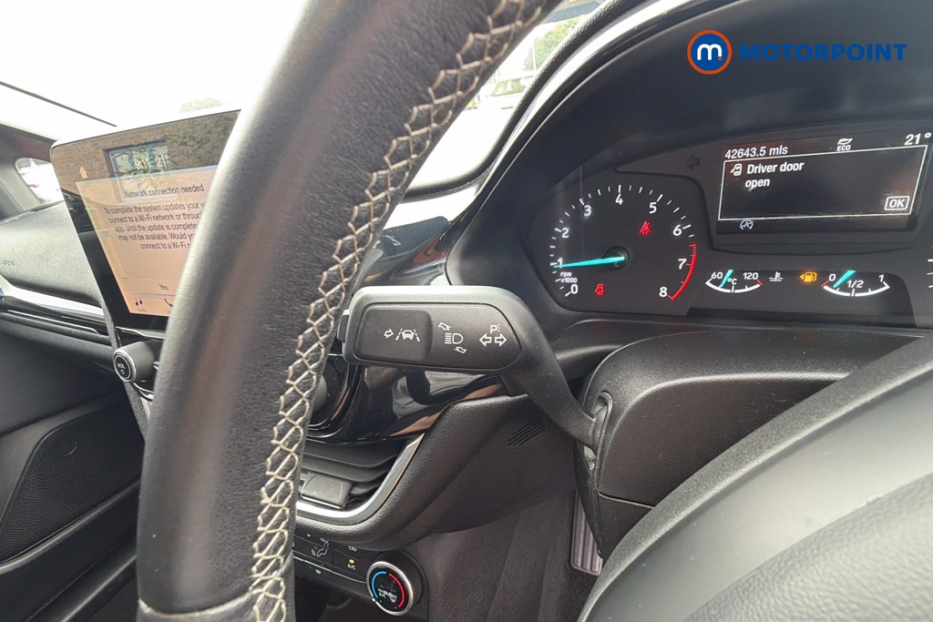 Ford Fiesta Zetec Manual Petrol Hatchback - Stock Number (1659617) - 5th supplementary image
