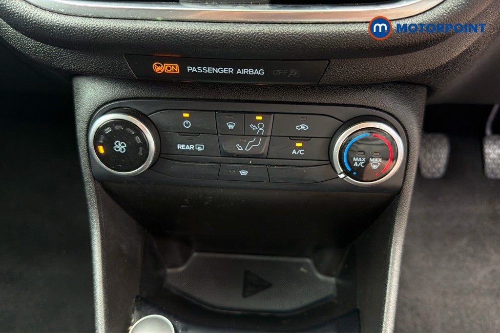 Ford Fiesta Zetec Manual Petrol Hatchback - Stock Number (1659617) - 12th supplementary image