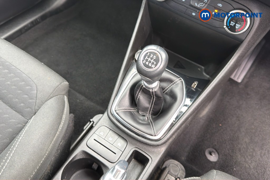 Ford Fiesta Zetec Manual Petrol Hatchback - Stock Number (1659617) - 15th supplementary image