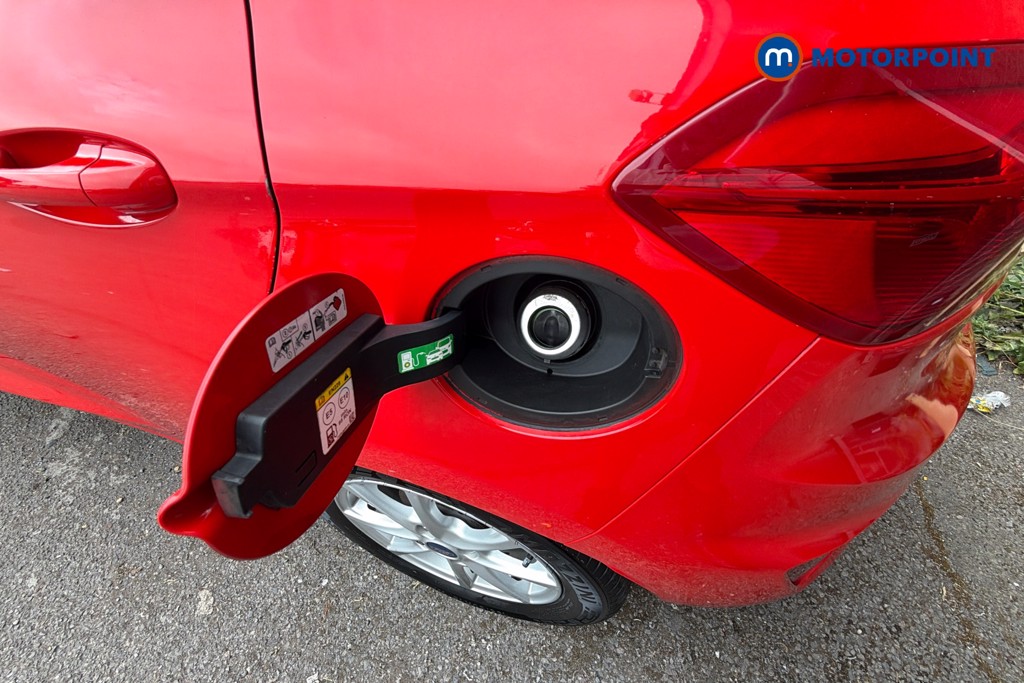 Ford Fiesta Zetec Manual Petrol Hatchback - Stock Number (1659617) - 41st supplementary image