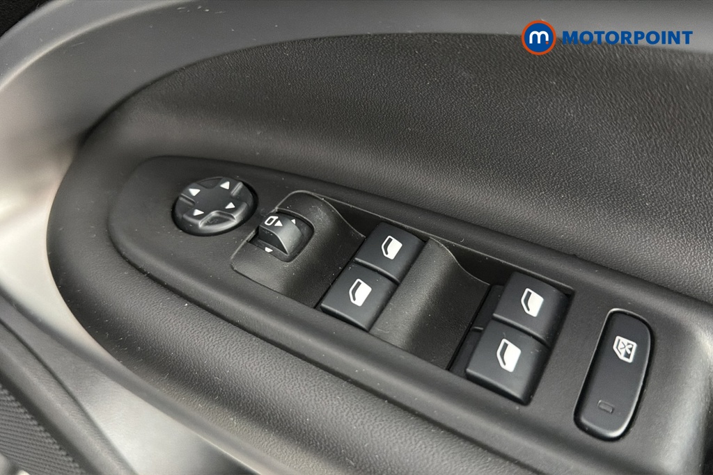 Jeep Avenger Summit Automatic Petrol SUV - Stock Number (1659880) - 19th supplementary image