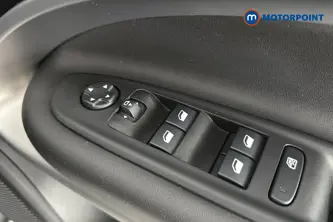 Jeep Avenger Summit Automatic Petrol SUV - Stock Number (1659880) - 19th supplementary image