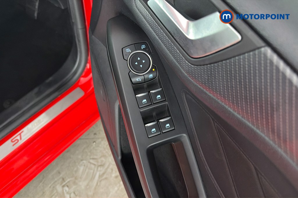 Ford Focus St-Line X Manual Diesel Hatchback - Stock Number (1660129) - 20th supplementary image