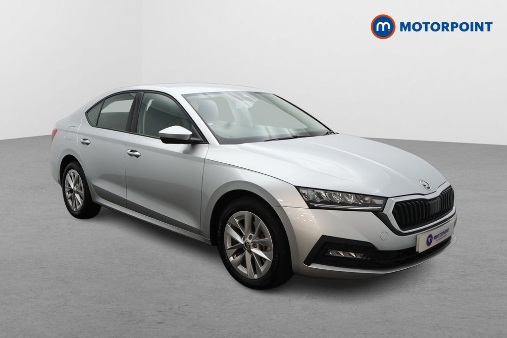 Skoda Octavia listing photo
