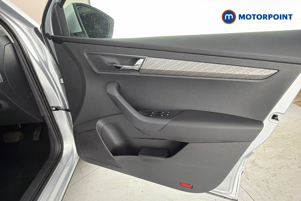 Skoda Karoq Se L Automatic Petrol SUV - Stock Number (1660485) - 19th supplementary image