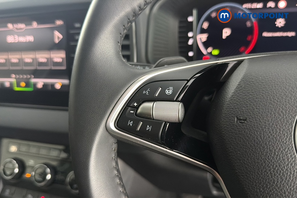 Skoda Karoq Se L Automatic Petrol SUV - Stock Number (1660532) - 4th supplementary image