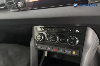 Skoda Karoq Se L Automatic Petrol SUV - Stock Number (1660532) - 12th supplementary image