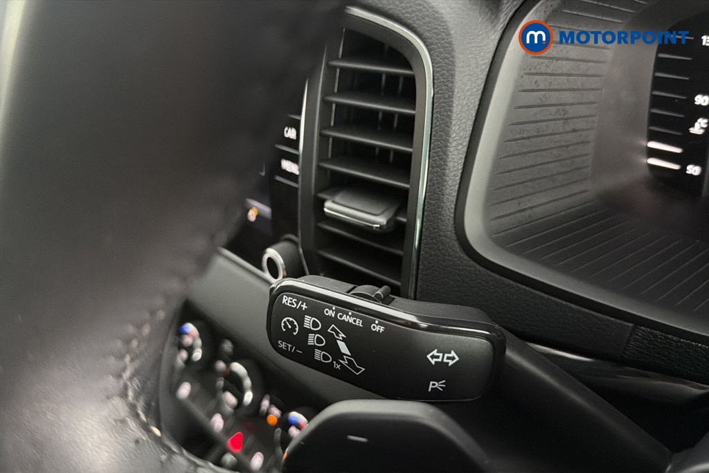Skoda Karoq Se L Automatic Petrol SUV - Stock Number (1660563) - 5th supplementary image