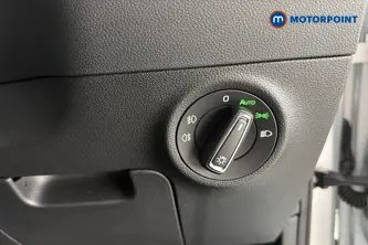 Skoda Karoq Se L Automatic Petrol SUV - Stock Number (1660563) - 11th supplementary image