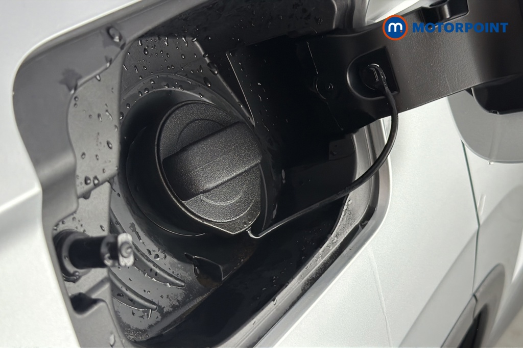 Skoda Karoq Se L Automatic Petrol SUV - Stock Number (1660563) - 41st supplementary image