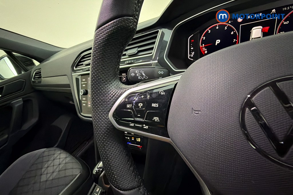 Volkswagen Tiguan R-Line Automatic Petrol SUV - Stock Number (1660883) - 3rd supplementary image