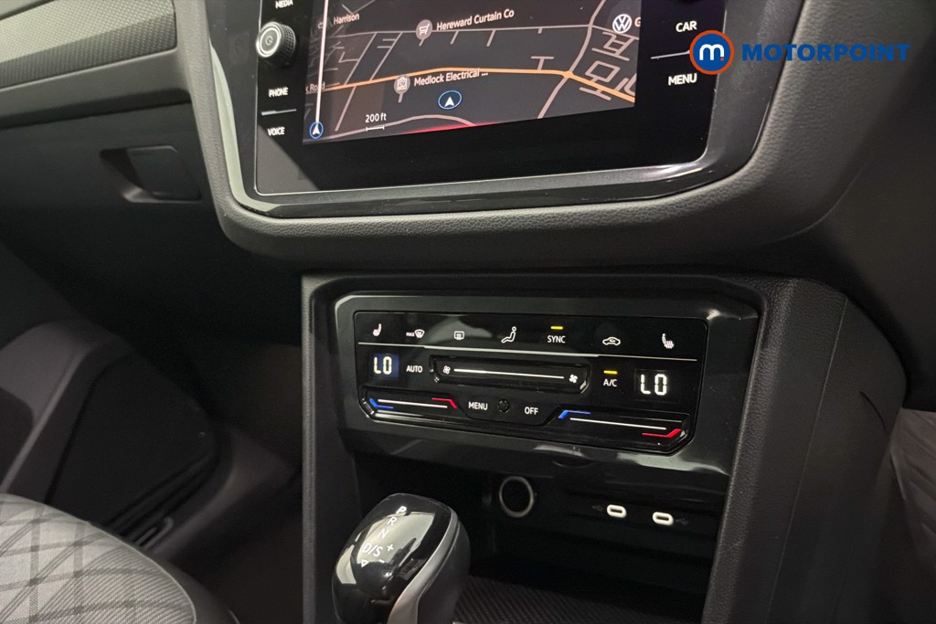 Volkswagen Tiguan R-Line Automatic Petrol SUV - Stock Number (1660883) - 12th supplementary image