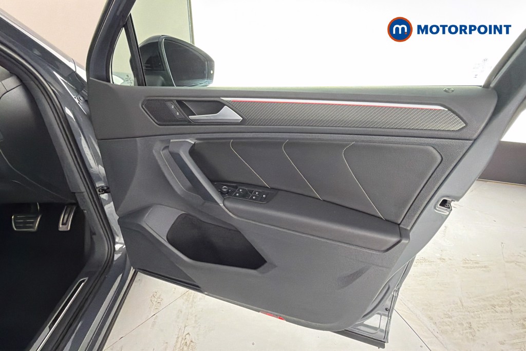 Volkswagen Tiguan R-Line Automatic Petrol SUV - Stock Number (1660883) - 19th supplementary image