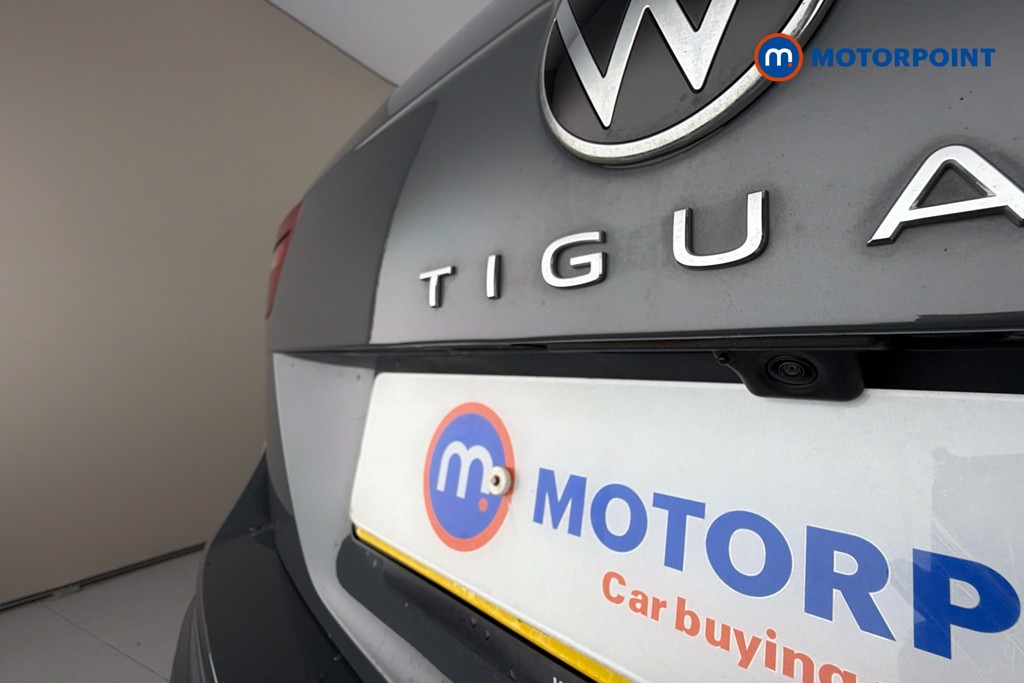 Volkswagen Tiguan R-Line Automatic Petrol SUV - Stock Number (1660883) - 36th supplementary image