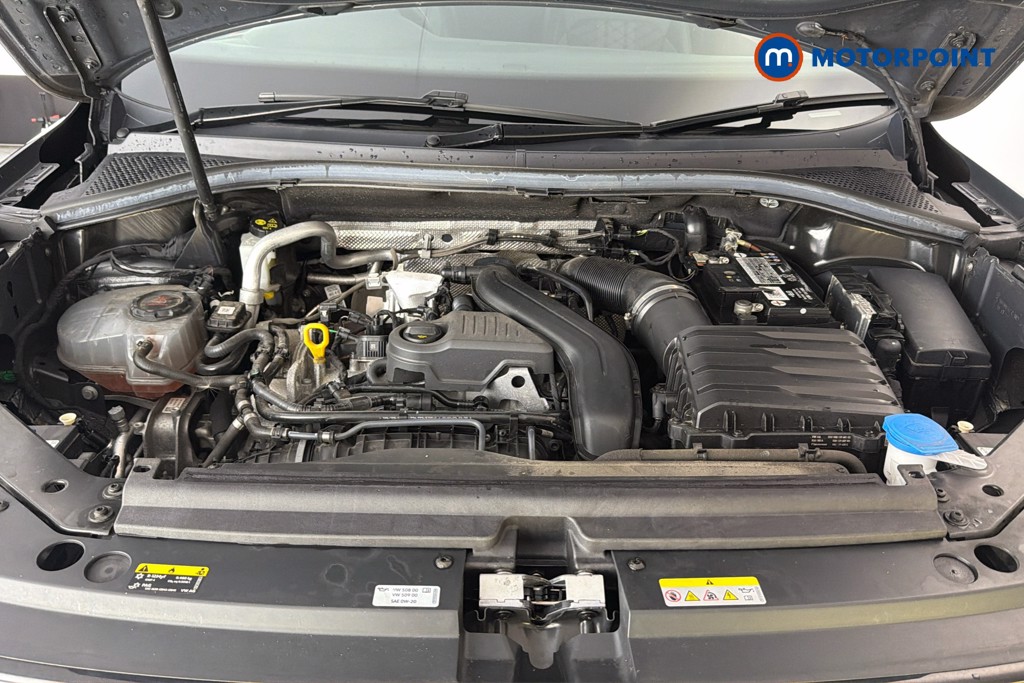 Volkswagen Tiguan R-Line Automatic Petrol SUV - Stock Number (1660883) - 51st supplementary image