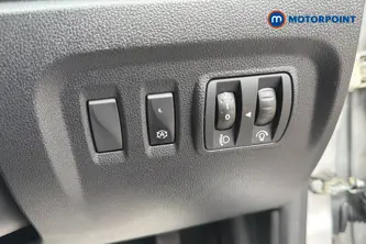 Renault Captur Dynamique S Nav Manual Petrol SUV - Stock Number (1661083) - 11th supplementary image
