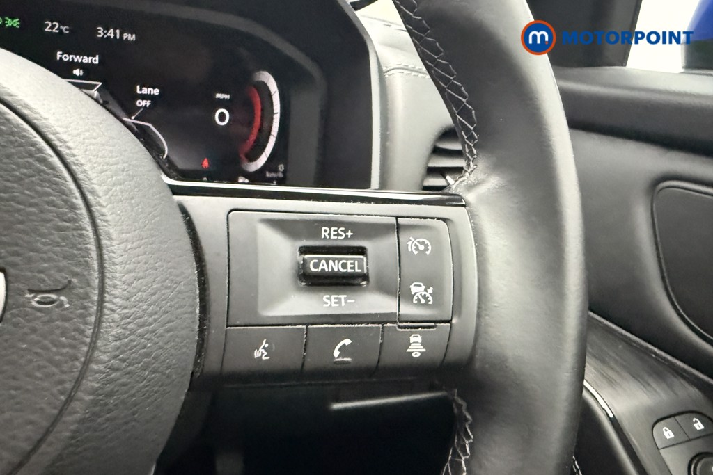 Nissan Qashqai N-Connecta Manual Petrol SUV - Stock Number (1661362) - 9th supplementary image