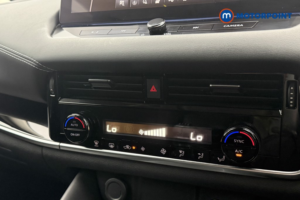 Nissan Qashqai N-Connecta Manual Petrol SUV - Stock Number (1661362) - 14th supplementary image