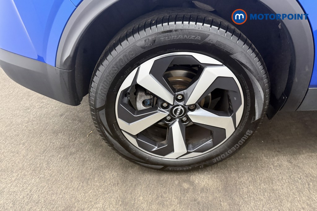 Nissan Qashqai N-Connecta Manual Petrol SUV - Stock Number (1661362) - 23rd supplementary image