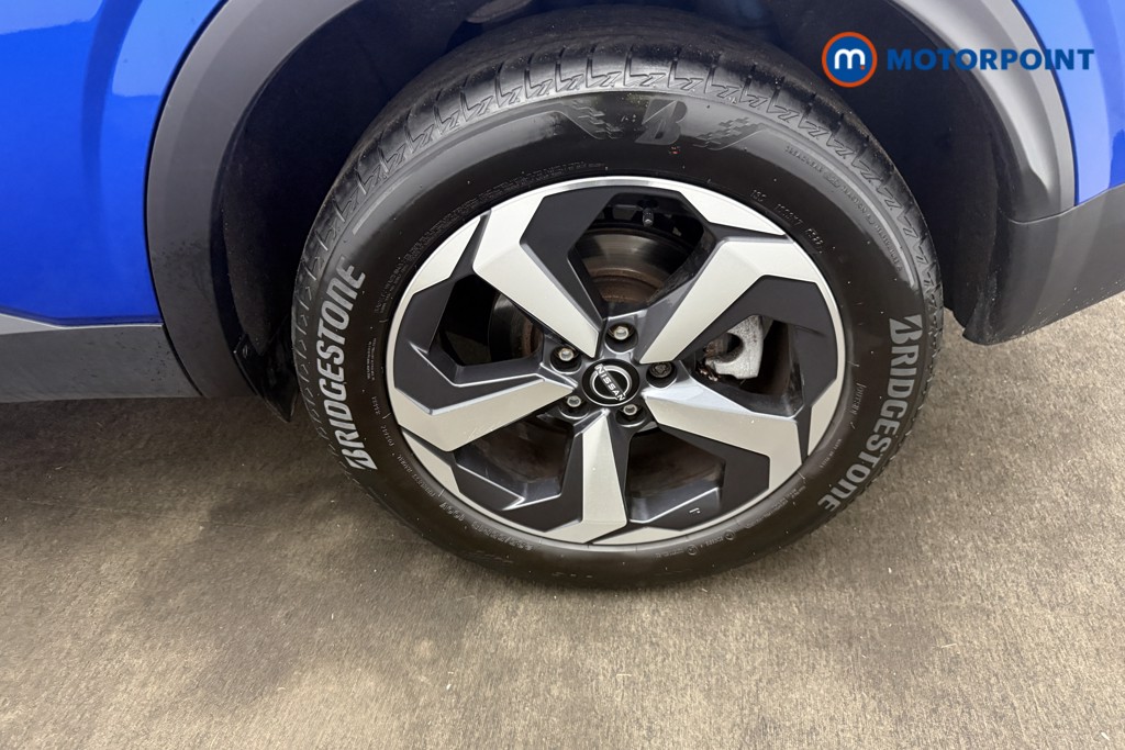Nissan Qashqai N-Connecta Manual Petrol SUV - Stock Number (1661362) - 24th supplementary image