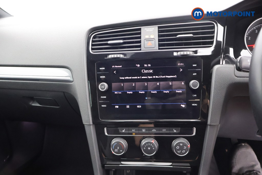 Volkswagen Golf R-Line Manual Petrol Hatchback - Stock Number (1661946) - 7th supplementary image