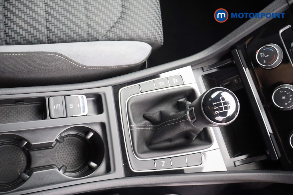 Volkswagen Golf R-Line Manual Petrol Hatchback - Stock Number (1661946) - 8th supplementary image