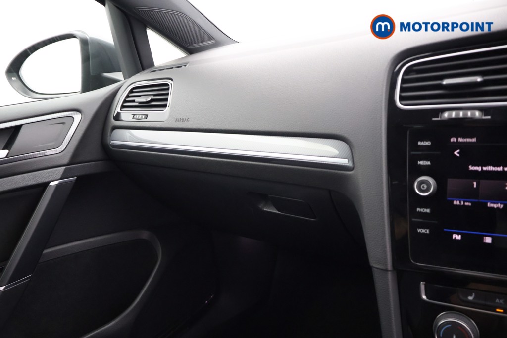 Volkswagen Golf R-Line Manual Petrol Hatchback - Stock Number (1661946) - 9th supplementary image