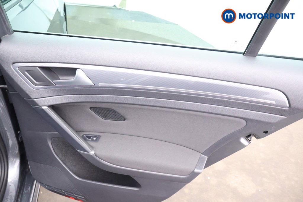 Volkswagen Golf R-Line Manual Petrol Hatchback - Stock Number (1661946) - 16th supplementary image