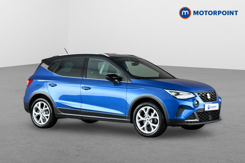 SEAT Arona listing photo
