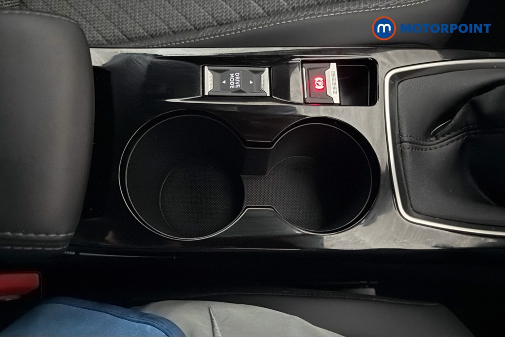 Peugeot 2008 Allure Manual Petrol SUV - Stock Number (1661979) - 16th supplementary image