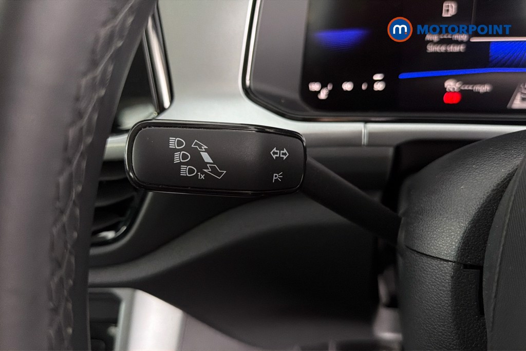 Volkswagen T-Roc Life Manual Petrol SUV - Stock Number (1662528) - 6th supplementary image