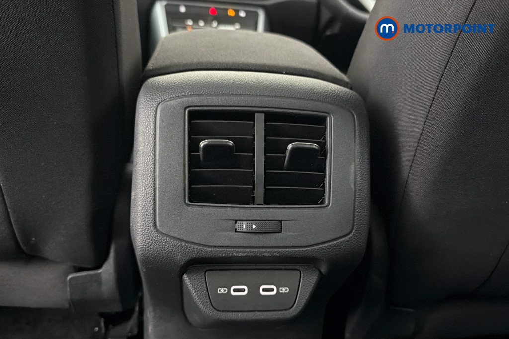 Volkswagen T-Roc Life Manual Petrol SUV - Stock Number (1662528) - 30th supplementary image