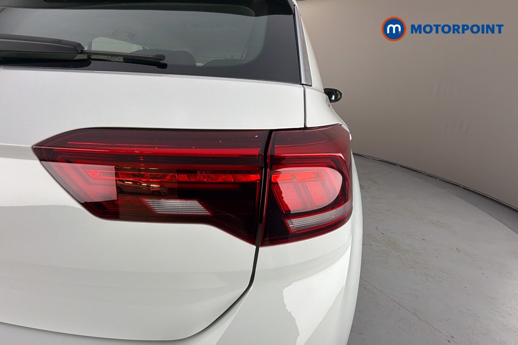 Volkswagen T-Roc Life Manual Petrol SUV - Stock Number (1662528) - 38th supplementary image