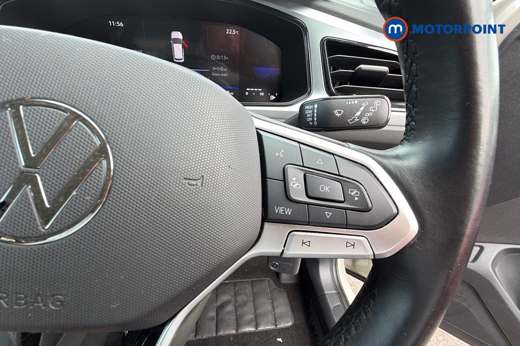 Volkswagen T-Roc Life Manual Petrol SUV - Stock Number (1662544) - 4th supplementary image