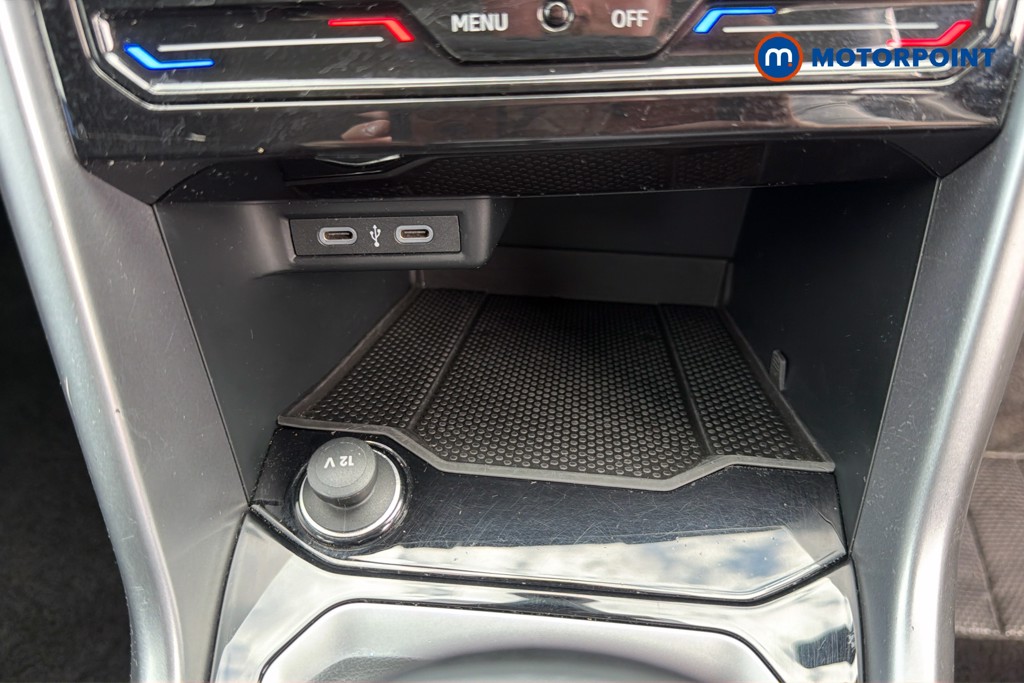 Volkswagen T-Roc Life Manual Petrol SUV - Stock Number (1662544) - 17th supplementary image